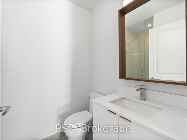 824 - 543 Richmond St W