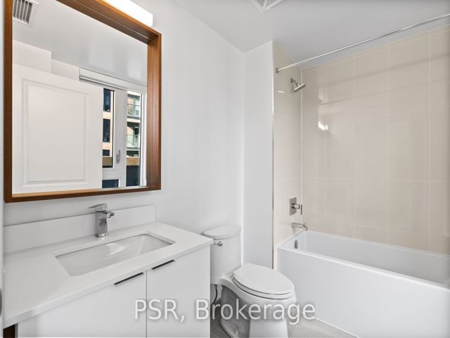 824 - 543 Richmond St W
