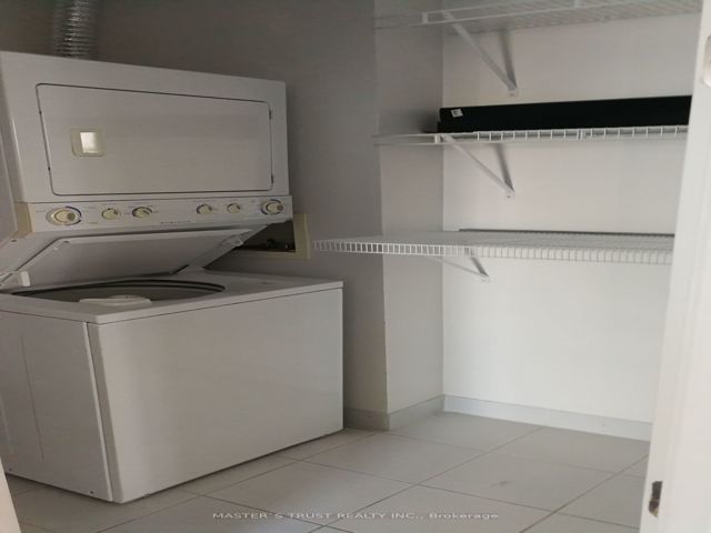 # 2801 - 35 Hayden St