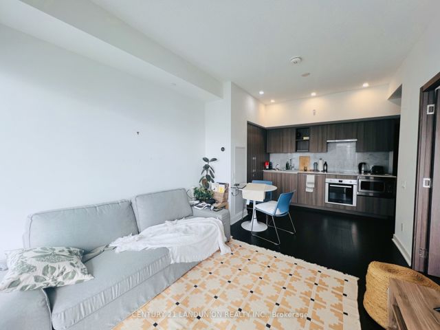 3503 - 17 Bathurst St