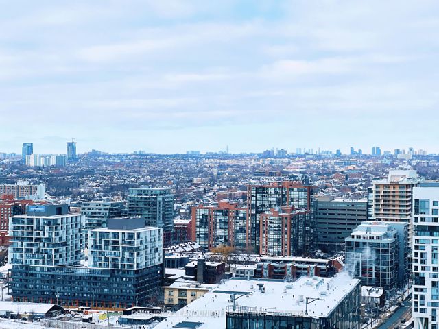 3503 - 17 Bathurst St