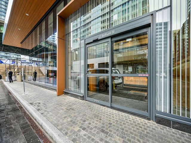 3503 - 17 Bathurst St