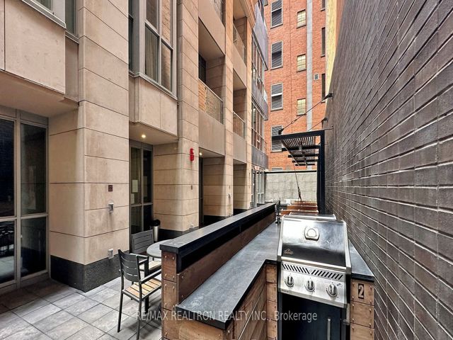 311 - 70 Temperance St