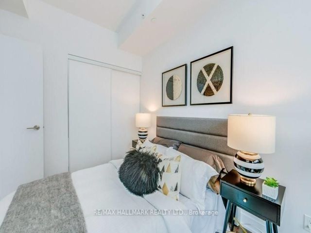 606 - 181 Bedford Rd
