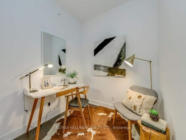 606 - 181 Bedford Rd