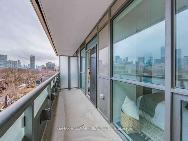 606 - 181 Bedford Rd
