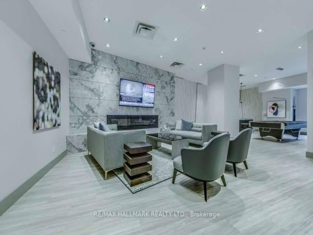606 - 181 Bedford Rd