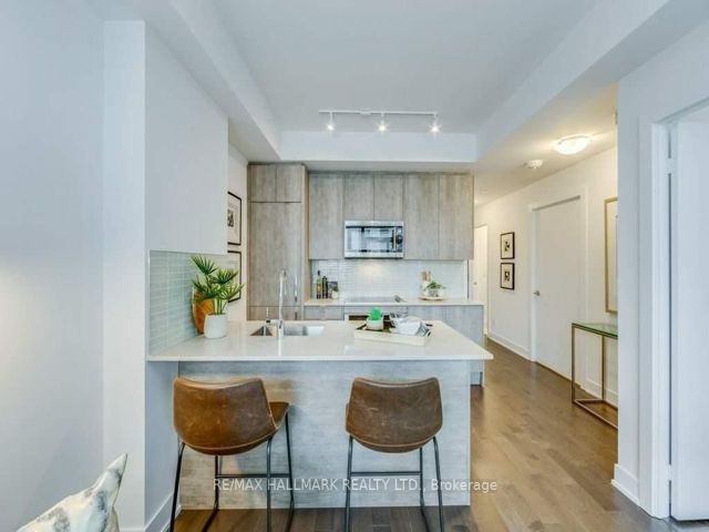606 - 181 Bedford Rd