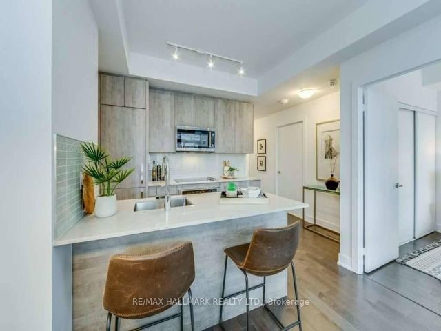 606 - 181 Bedford Rd