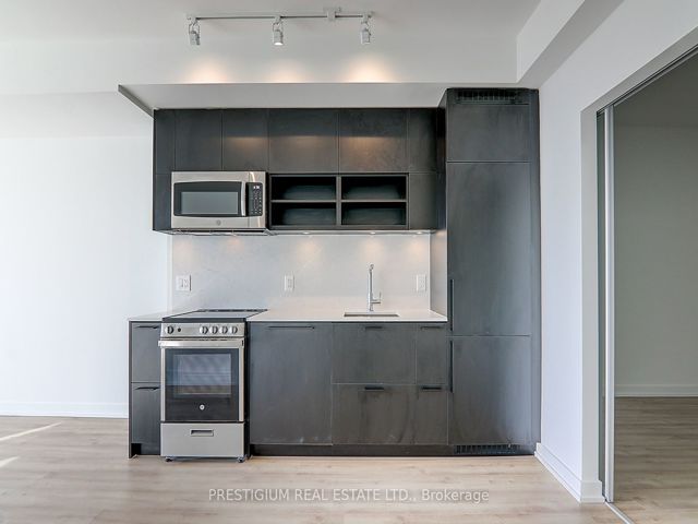 1002 - 135 East Liberty St