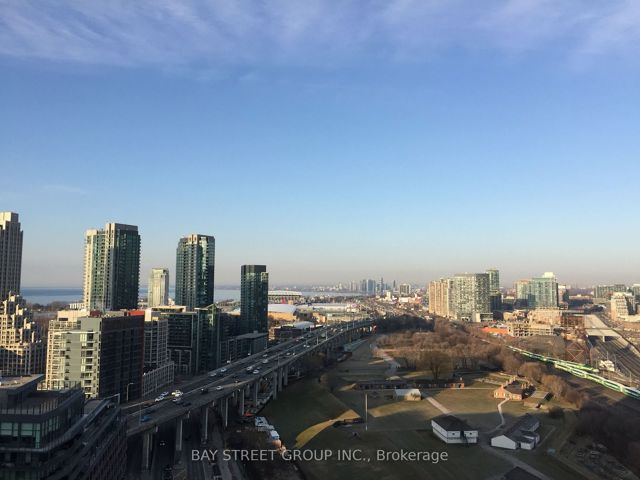 2112 - 170 Fort York Blvd