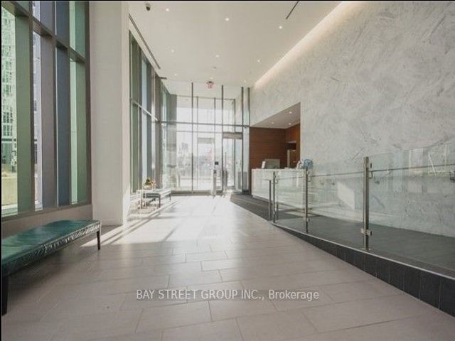 2112 - 170 Fort York Blvd