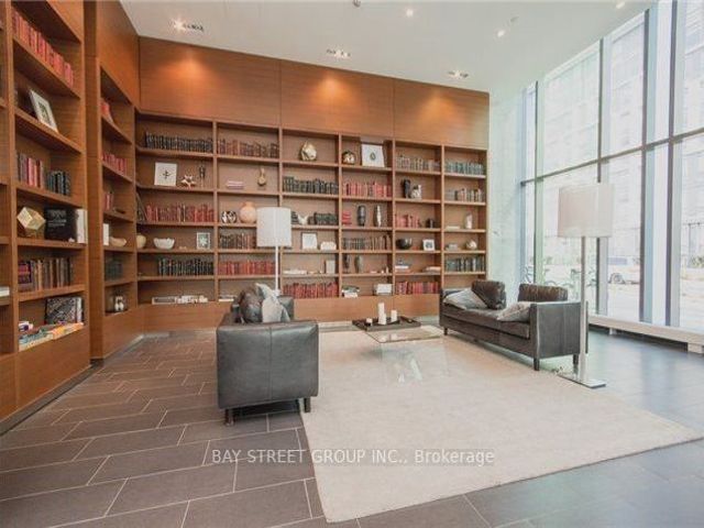 2112 - 170 Fort York Blvd