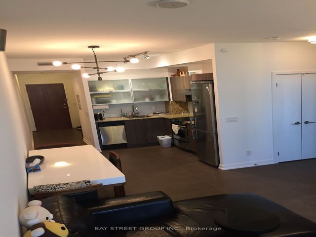 2112 - 170 Fort York Blvd