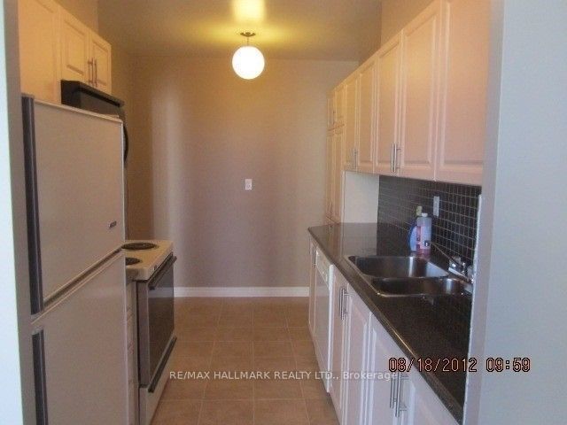 1211 - 260 Seneca Hill Dr