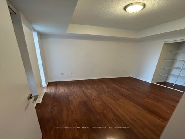 726 - 25 Cole St