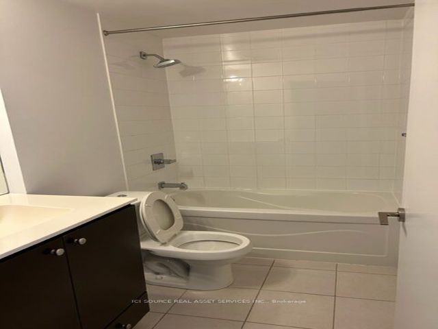 726 - 25 Cole St