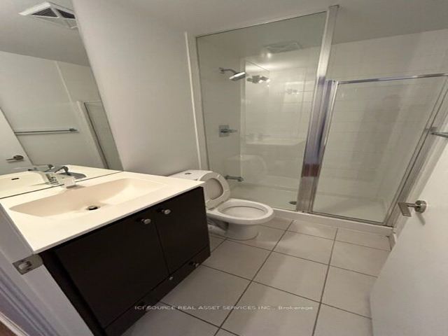 726 - 25 Cole St