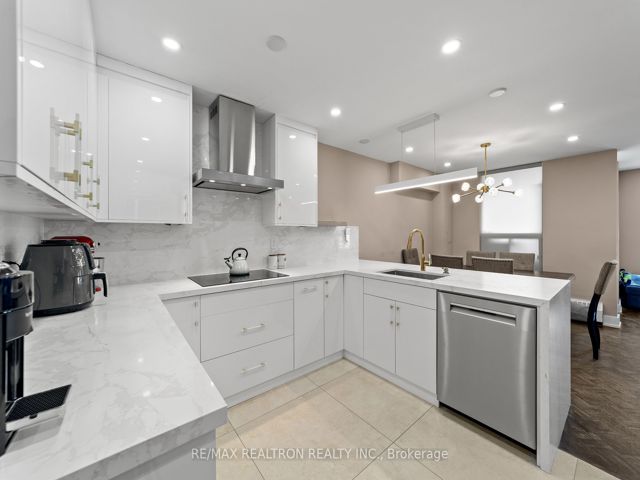 1501 - 130 Neptune Dr
