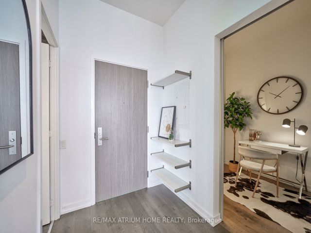 Ph05 - 161 Roehampton Ave