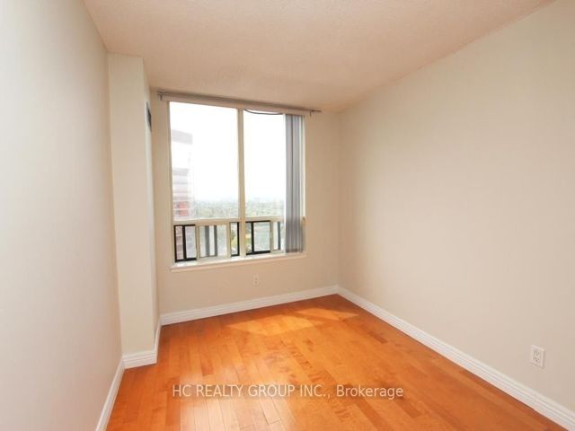 2216 - 7 Bishop Ave Ave