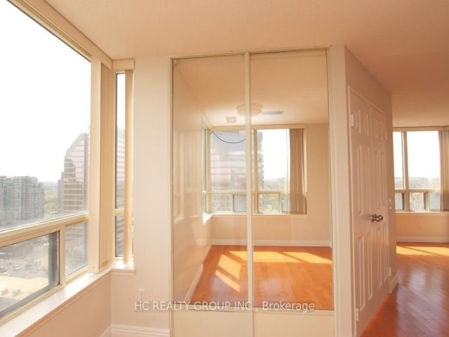 2216 - 7 Bishop Ave Ave