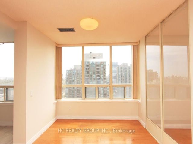 2216 - 7 Bishop Ave Ave