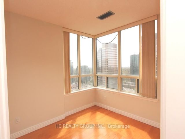 2216 - 7 Bishop Ave Ave