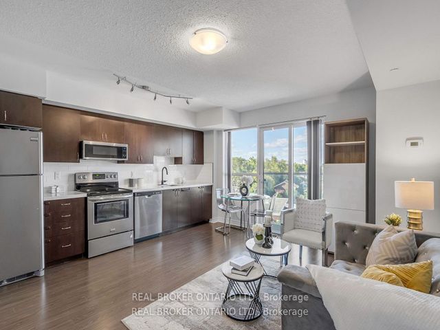 604 - 35 Saranac Blvd