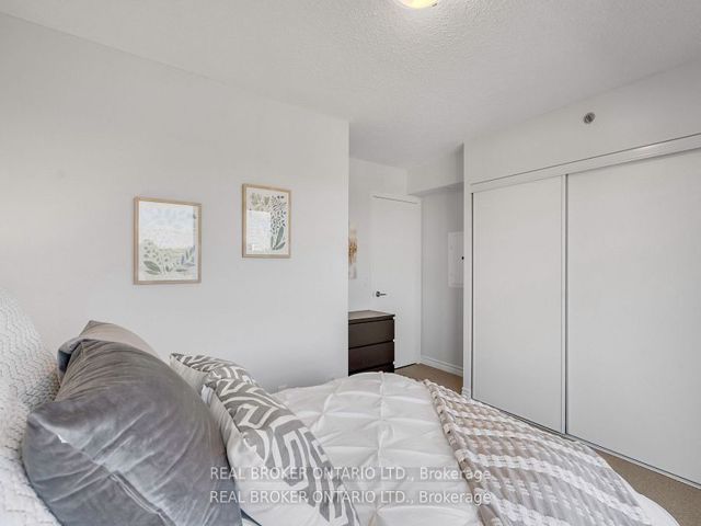604 - 35 Saranac Blvd