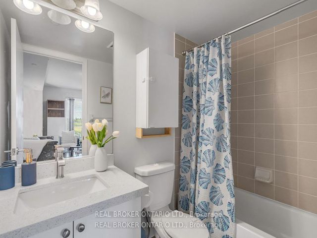 604 - 35 Saranac Blvd