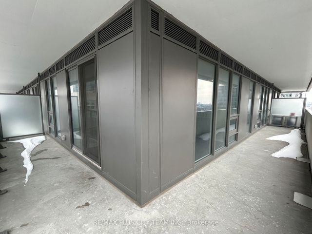 1309 - 2221 Yonge St