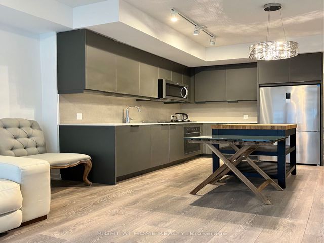 1503 - 32 Forest Manor Rd