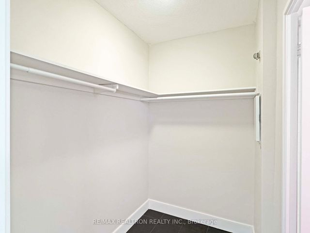301 - 1500 Bathurst St