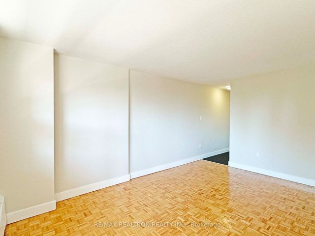 1201 - 1500 Bathurst St