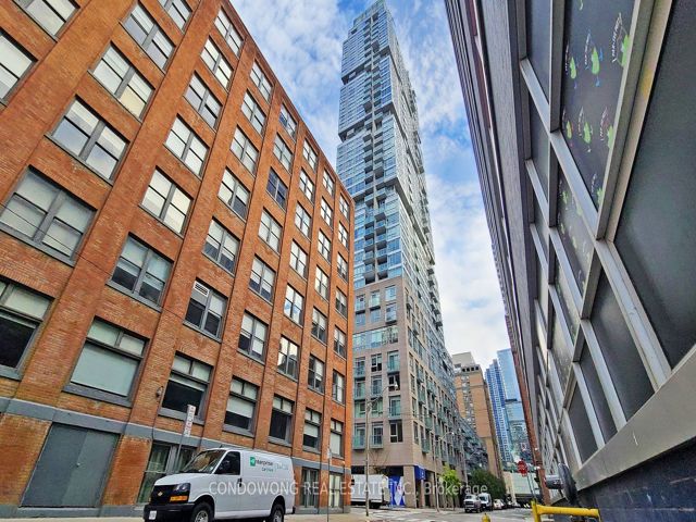 502 - 30 Nelson St