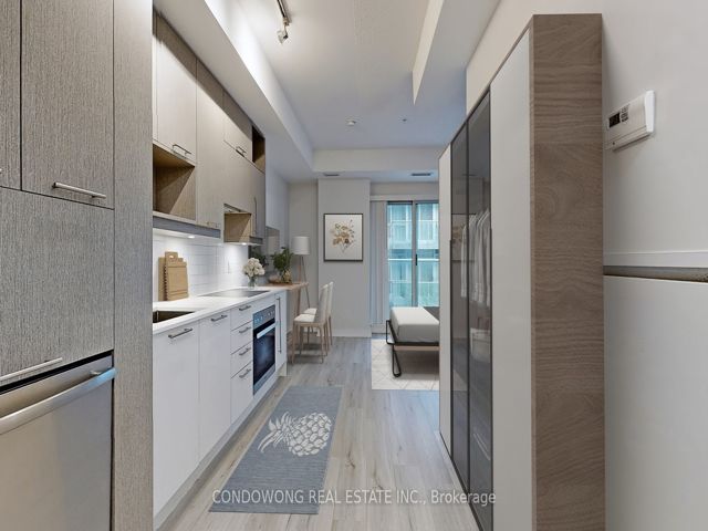 502 - 30 Nelson St