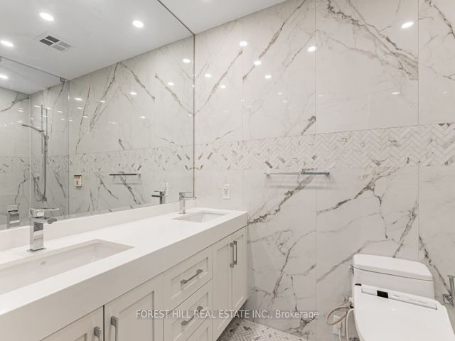 1604B - 660 Sheppard Ave E