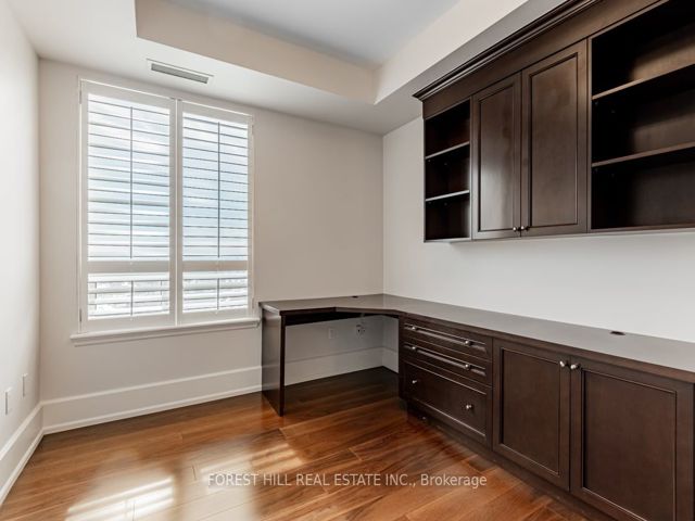 1604B - 660 Sheppard Ave E