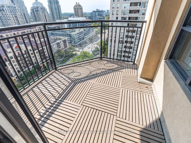 1604B - 660 Sheppard Ave E