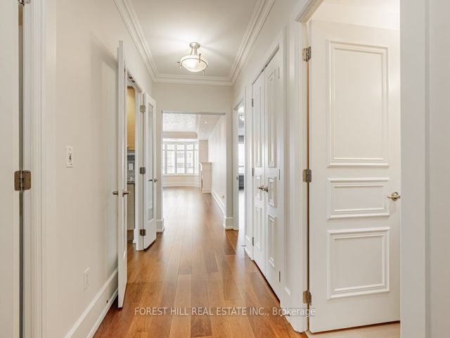 1604B - 660 Sheppard Ave E