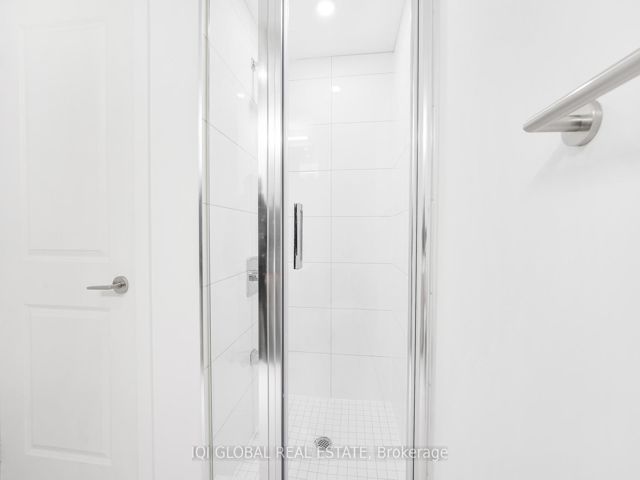 1409 - 395 Bloor St E