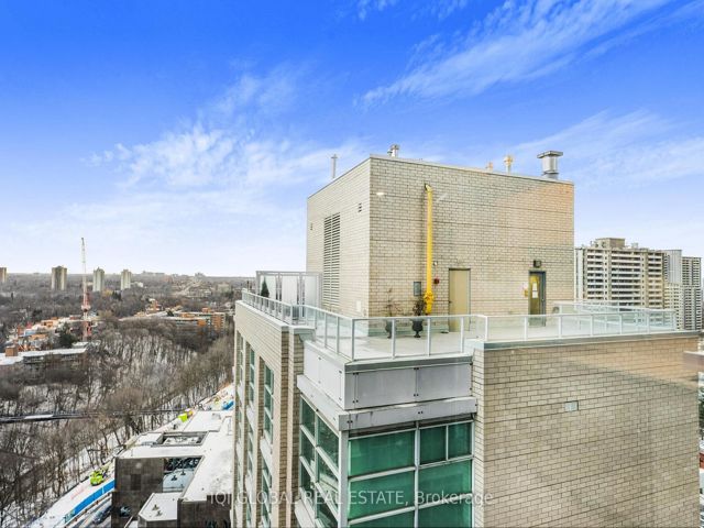 1409 - 395 Bloor St E