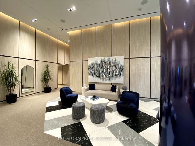 1409 - 395 Bloor St E