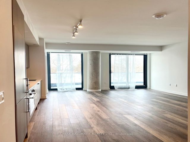 407 - 250 Lawrence Ave W