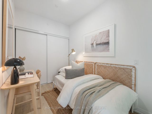 2419 - 50 Dunfield Ave