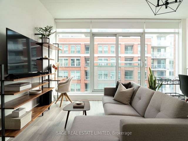 717 - 333 Adelaide St