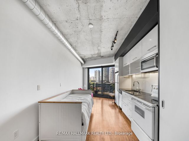 917 - 51 Trolley Cres