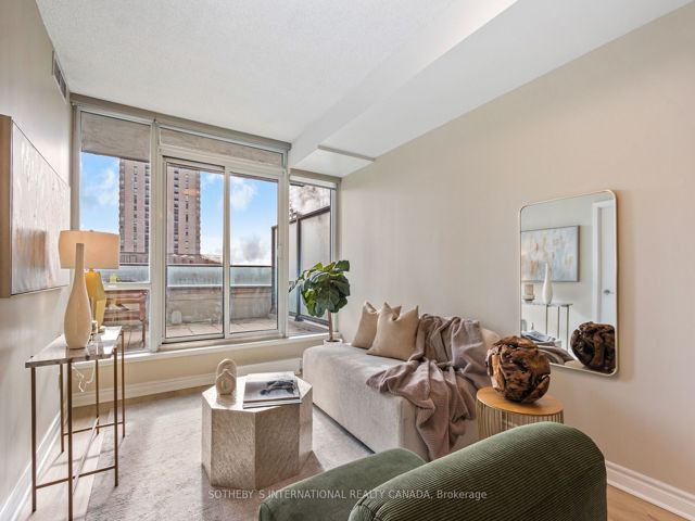 509 - 33 Bay St