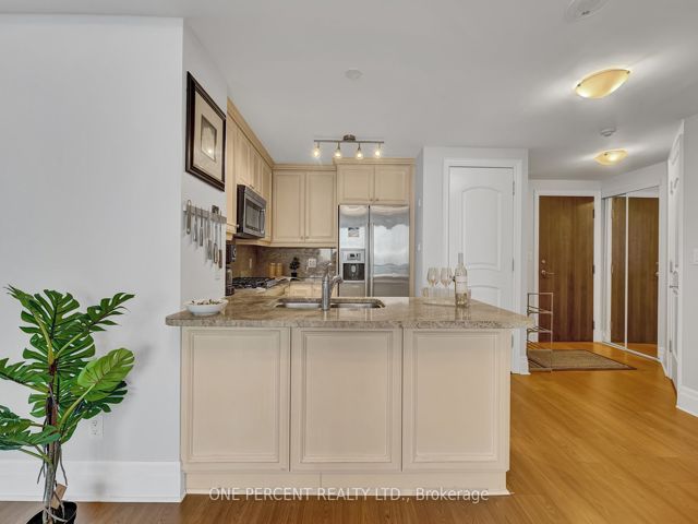 4010 - 16 Harbour St